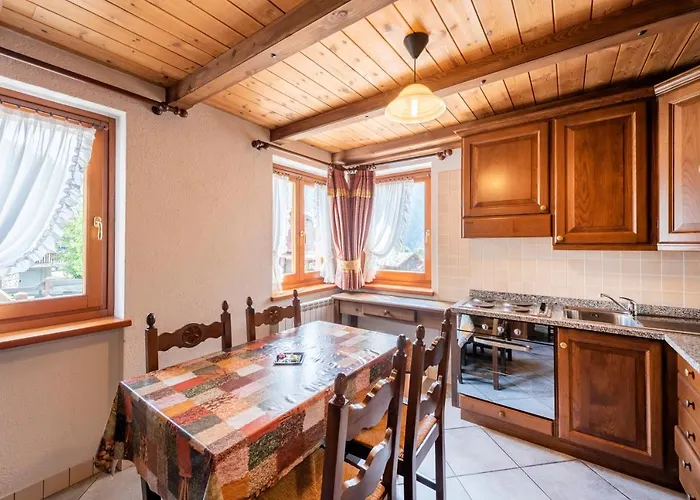 Hotel Santa San Champoluc