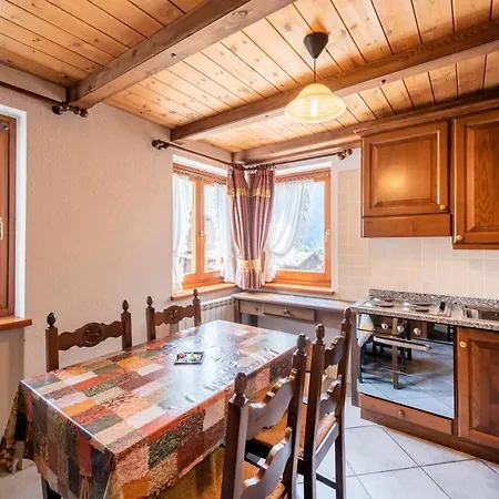 Hotel Santa San Champoluc