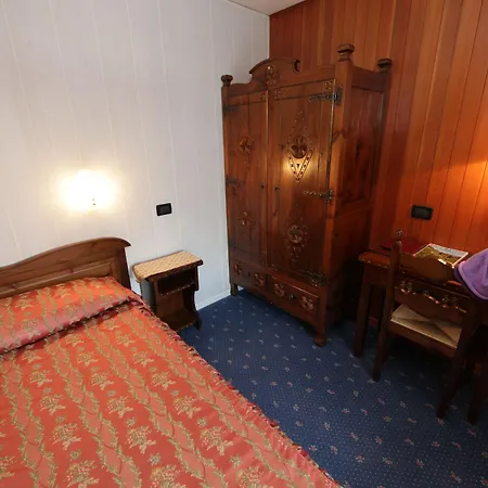 Santa San 3* Champoluc