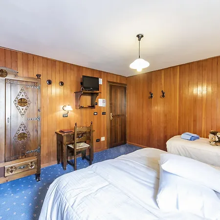 Hotel Santa San