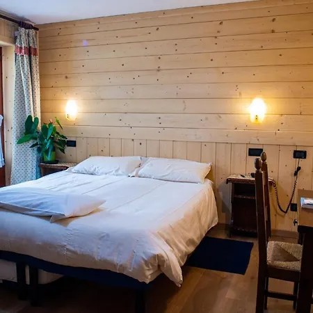 Hotel Santa San 3*