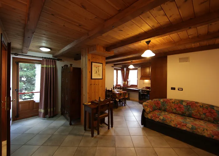 圣塔桑酒店 3* 尚波吕克