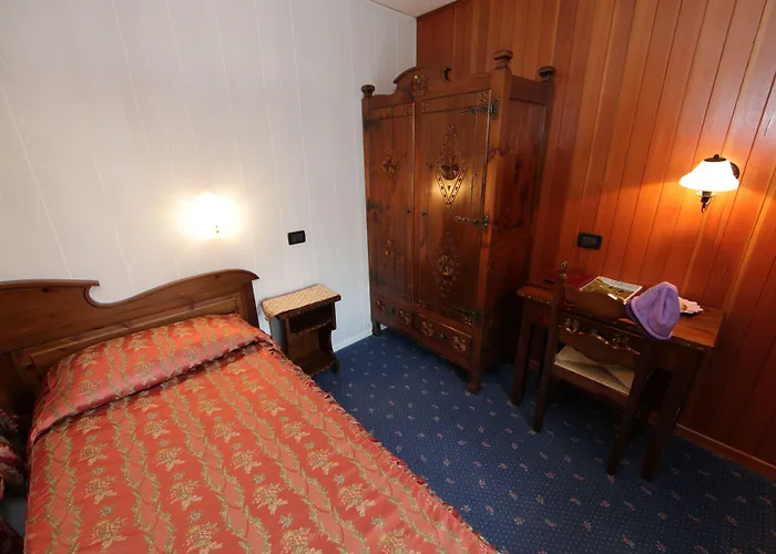 圣塔桑酒店 酒店 3*